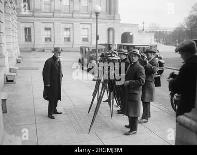 Justice Oliver Wendell Holmes on 85th birthday in front of film crews ca. 1926 Stock Photo