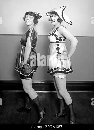 Two Sidney Lust girls from the Leader Theater ca. 1919 or 1920 Stock Photo