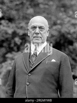 Photograph of Edwin V. Morgan standing outdoors ca. 1924 Stock Photo