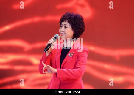 Luannan, November 28, 2012: The famous Peking Opera artist Li Shengsu was performing Beijing Opera ' Drunken Beauty ' selections, in the Chengzhaocai Stock Photo