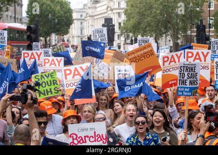 Doctors Protest - JEFF MOORE - Junior doctors demonstrate for fair pay outside Downing Street on Whitehall this afternoon. 11/08/2023 Stock Photo