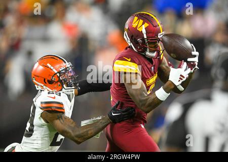 Cleveland Browns cornerback Cameron Mitchell returns an interception during  a drill at the NFL football team's practice facility Tuesday, June 6, 2023,  in Berea, Ohio. (AP Photo/Ron Schwane Stock Photo - Alamy