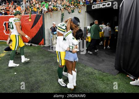 Simone Biles Supports Jonathan Owens at Green Bay Packers Preseason Game