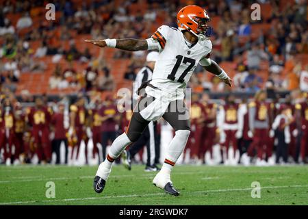 Cleveland Browns quarterback Dorian Thompson-Robinson takes part in drills  at the NFL football team's practice facility Tuesday, June 6, 2023, in  Berea, Ohio. (AP Photo/Ron Schwane Stock Photo - Alamy