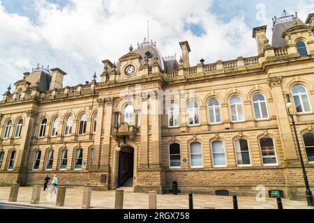 Wolverhampton, UK - August 11 2023: Front entrance to Wolverhampton Magistrates Court  in North Street of the City Stock Photo