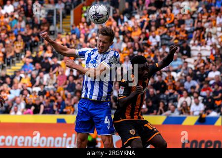 Hull, UK. 28th July, 2023. Will Vaulks of Sheffield Wednesday heads the ball during the Sky Bet Championship match Hull City vs Sheffield Wednesday at MKM Stadium, Hull, United Kingdom, 12th August 2023 (Photo by Ryan Crockett/News Images) in Hull, United Kingdom on 7/28/2023. (Photo by Ryan Crockett/News Images/Sipa USA) Credit: Sipa USA/Alamy Live News Stock Photo