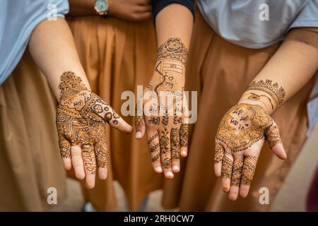 What are the latest bridal Mehndi designs for 2021? - Quora