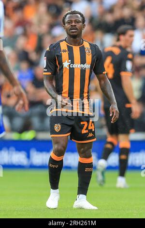 Jean Michael Seri of Hull City warms up during the Sky Bet Championship ...