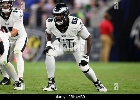 Philadelphia Eagles offensive tackle Roderick Johnson sets up to