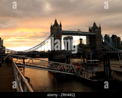 London, UK. 13th Aug, 2023. This photo taken on Aug. 13, 2023 shows a view of sunset in London, Britain. Credit: Li Ying/Xinhua/Alamy Live News Stock Photo