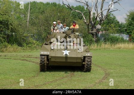 Second World War M18 Hellcat tank, 76 mm Gun Motor Carriage M18, being demonstrated at a military re-enactment event at Damyns Hall, Essex, UK Stock Photo