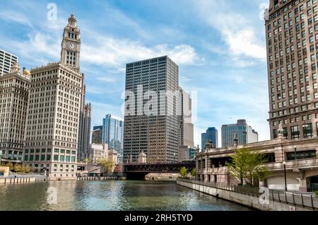 Cityscape with Wrigley Building and Wabash Avenue Bridge from Chicago river, Illinois, USA Stock Photo