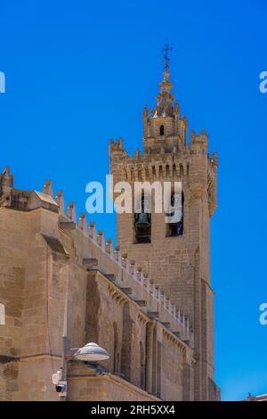 View of the San Salvador Fortress Church in Ejea de los Caballeros, Zaragoza, Spain Stock Photo