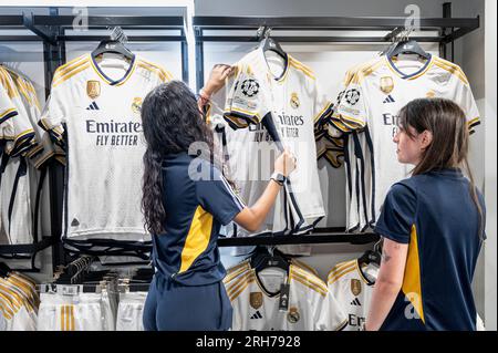 Madrid, Spain. 7th Aug, 2023. Workers organize and prepare Real Madrid football team shirt merchandise for sale at the official store located inside the Santiago Bernabeu football stadium in Madrid. (Credit Image: © Xavi Lopez/SOPA Images via ZUMA Press Wire) EDITORIAL USAGE ONLY! Not for Commercial USAGE! Stock Photo