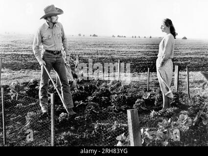 Robert Duvall, Tess Harper, on-set of the Film, 'Tender Mercies', Universal Pictures, 1983 Stock Photo