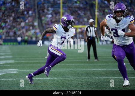 Minnesota Vikings wide receiver Percy Harvin (12) is tackled by Washington  Redskins defensive back Jordan Pugh (32) during the first half at FedEx  Field in Landover, MD, Sunday, October 14, 2012. (Photo