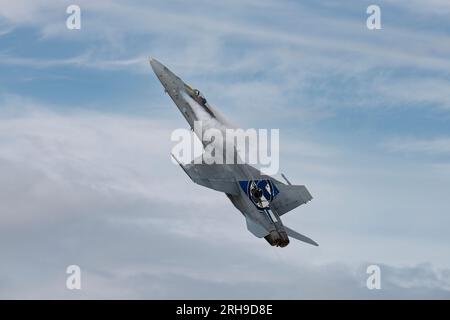 Boeing / McDonnell Douglas F/A-18C Hornet Multirole Fighter of 11 Squadron Finnish Air Force puts on a superb flying display at the RIAT Stock Photo