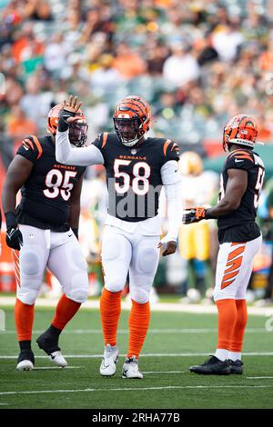 Cincinnati Bengals defensive end Joseph Ossai (58) lines up for the play  during an NFL football game against the Miami Dolphins, Thursday, Sept. 29,  2022, in Cincinnati. (AP Photo/Emilee Chinn Stock Photo - Alamy