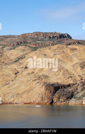 West Greenland, Uummannaq Bay, Akulleq Island. Polar desert landscape, one of the driest places in Greenland. Stock Photo