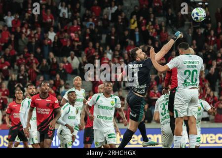 Curitiba, Brazil. 15th Aug, 2023. PR - CURITIBA - 08/15/2023 - BRASILEIRO A 2023, ATHLETICO-PR X CUIABA - Walter goalkeeper of Cuiaba during a match against Athletico-PR at the Arena da Baixada stadium for the Brazilian championship A 2023. Photo: Robson Mafra/AGIF/Sipa USA Credit: Sipa USA/Alamy Live News Stock Photo