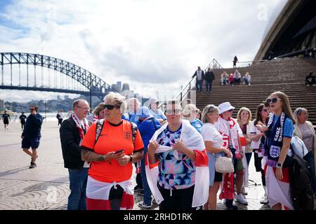 England supporter group, FreeLionesses, are seen outside of Sydney Opera House before the FIFA Women's World Cup semi-final match at Stadium Australia, Sydney. Picture date: Wednesday August 16, 2023. Stock Photo