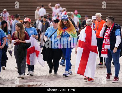 England supporter group, FreeLionesses, are seen outside of Sydney Opera House before the FIFA Women's World Cup semi-final match at Stadium Australia, Sydney. Picture date: Wednesday August 16, 2023. Stock Photo