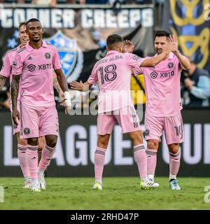 Lionel messi pink kit hi-res stock photography and images - Alamy