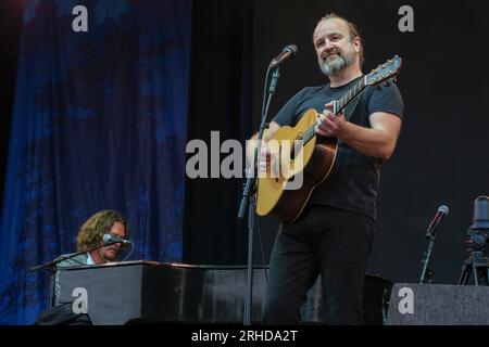 Wilson and Wakeman performing at Fairports Cropredy Convention. August 10, 2023 Stock Photo