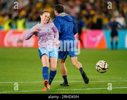 England's Keira Walsh warms up before the FIFA Women's World Cup semi-final match at Stadium Australia, Sydney. Picture date: Wednesday August 16, 2023. Stock Photo