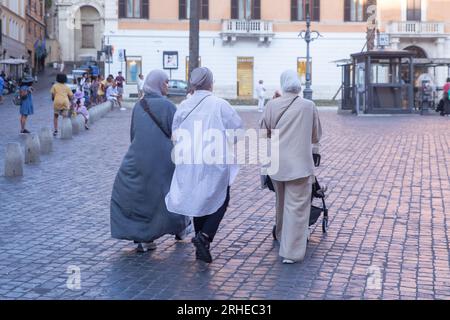 Rome, Italy. 15th Aug, 2023. Women walk in the Spanish Steps in Rome on August 15th (Credit Image: © Matteo Nardone/Pacific Press via ZUMA Press Wire) EDITORIAL USAGE ONLY! Not for Commercial USAGE! Stock Photo