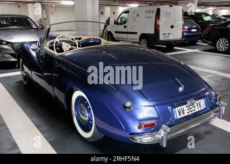 1953 Sunbeam Alpine mark 1 roadster classic car Stock Photo - Alamy