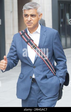 London, UK. 19 Sep 2021. Pictured: Mayor of London Sadiq Khan departs the Andrew Marr Show at BBC Broadcasting House. Credit: Justin Ng/Alamy Stock Photo