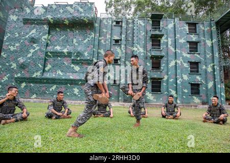 NANNING, CHINA - AUGUST 17, 2023 - SWAT team members finish a game during a training break in Nanning, Guangxi province, China, August 17, 2023. Stock Photo