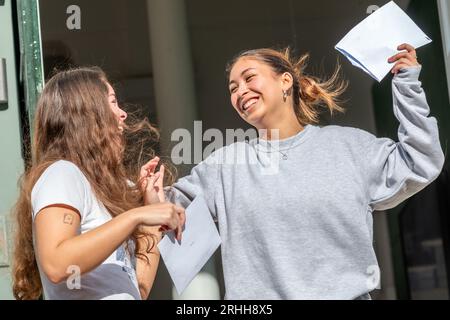 Brighton, August 17th 2023: 'A' Level results day at Brighton Girls' School with Mary Watts, left, and Tallulah Huggins Credit: Andrew Hasson/Alamy Live News Stock Photo