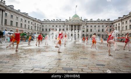 London, UK.  17 August 2023.  Dancers from Shobana Jeyasingh Dance rehearse ‘Counterpoint’ in the fountains at Somerset House ahead of their performances at the weekend as part of Westminster City Council’s Inside Out Festival.  Credit: Stephen Chung / Alamy Live News Stock Photo
