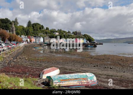 The harbour and colourful buildings of Tobermory Harbour, used as the setting for the Balamory children's TV programme Stock Photo