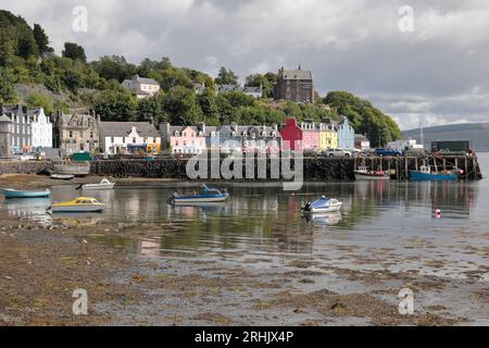 The harbour and colourful buildings of Tobermory Harbour, used as the setting for the Balamory children's TV programme Stock Photo