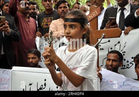 Hyderabad, Pakistan, August 17, 2023. Members of Christian Community are holding protest demonstration against attack on churches in Jaranwala, at Hyderabad press club on Thursday, August 17, 2023. Stock Photo