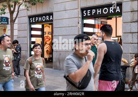 A pedestrian walks past the French sporting goods Decathlon store in Spain.  (Photo by Xavi Lopez / SOPA Images/Sipa USA Stock Photo - Alamy