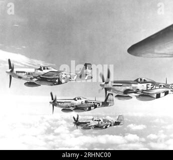 NORTH AMERICAN P-51 MUSTANG escort fighters with drop fuel tanks inMarch 1944 Stock Photo