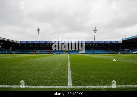 A general view inside Elland Road before the Sky Bet Championship match  between Leeds United and Millwall Stock Photo - Alamy