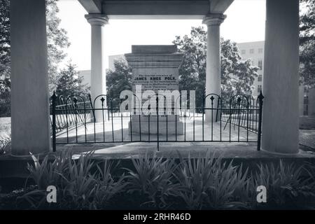 The grave of 11th US President James K. Polk on the Tennessee state capitol grounds.  Polk is considered by many to be the best one-term president, no Stock Photo