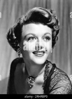 ANGELA LANSBURY (1925-2022) Anglo-Irish and American film actress and singer in 1950 Stock Photo