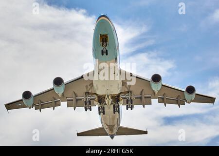 Palm Springs, California, USA. 9th June, 2013. Air Force One departing the airport in Palm Springs with President Barack Obama. (Credit Image: © Ian L. Sitren/ZUMA Press Wire) EDITORIAL USAGE ONLY! Not for Commercial USAGE! Stock Photo