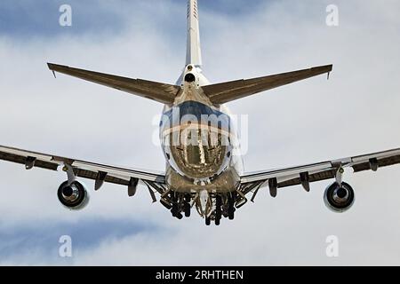 Palm Springs, California, USA. 9th June, 2013. Air Force One departing the airport in Palm Springs with President Barack Obama. (Credit Image: © Ian L. Sitren/ZUMA Press Wire) EDITORIAL USAGE ONLY! Not for Commercial USAGE! Stock Photo