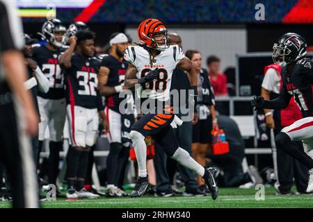 Cincinnati Bengals wide receiver Malachi Carter (88) warms up