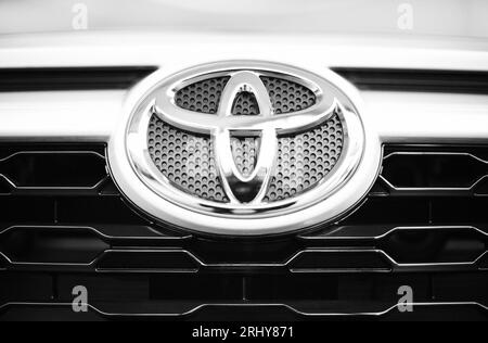 Black and White Toyota Logo - LogoDix