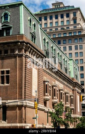 69th Regiment Armory, 68 Lexington Avenue at 26th Street, New York City, USA  2023 Stock Photo