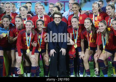 Sydney, Australia. 20th Aug, 2023. Tennis legend Billy Jean King poses with Spain the World Champions during the FIFA Women's World Cup 2023 Final match between Spain Women and England Women at Stadium Australia, Sydney, Australia on 20 August 2023. Photo by Peter Dovgan. Editorial use only, license required for commercial use. No use in betting, games or a single club/league/player publications. Credit: UK Sports Pics Ltd/Alamy Live News Stock Photo