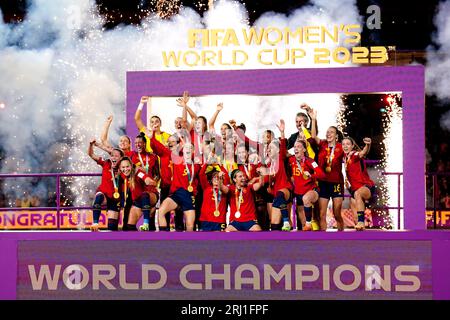 Spain's Ivana Andres lifts the FIFA Women's World Cup trophy as she celebrates with her team-mates after winning the FIFA Women's World Cup final match at Stadium Australia, Sydney. Picture date: Sunday August 20, 2023. Stock Photo